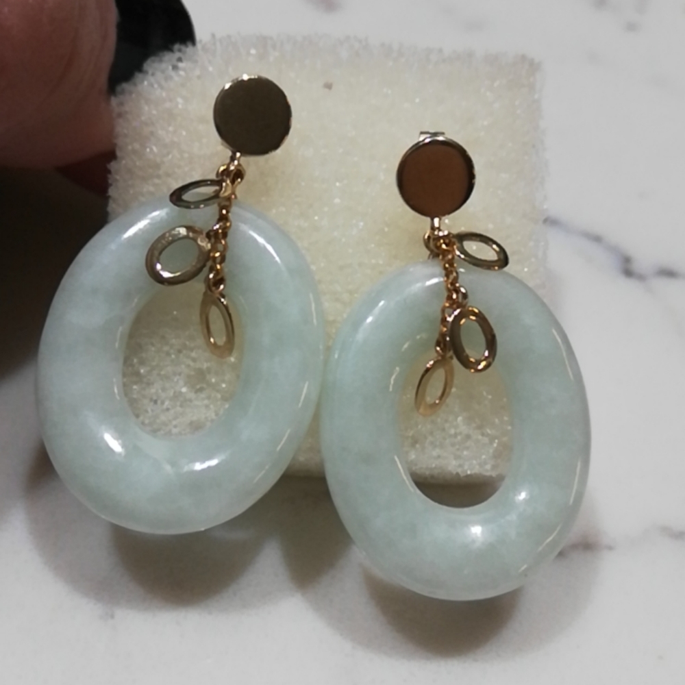 Stunning JADE & 14k Gold Earrings